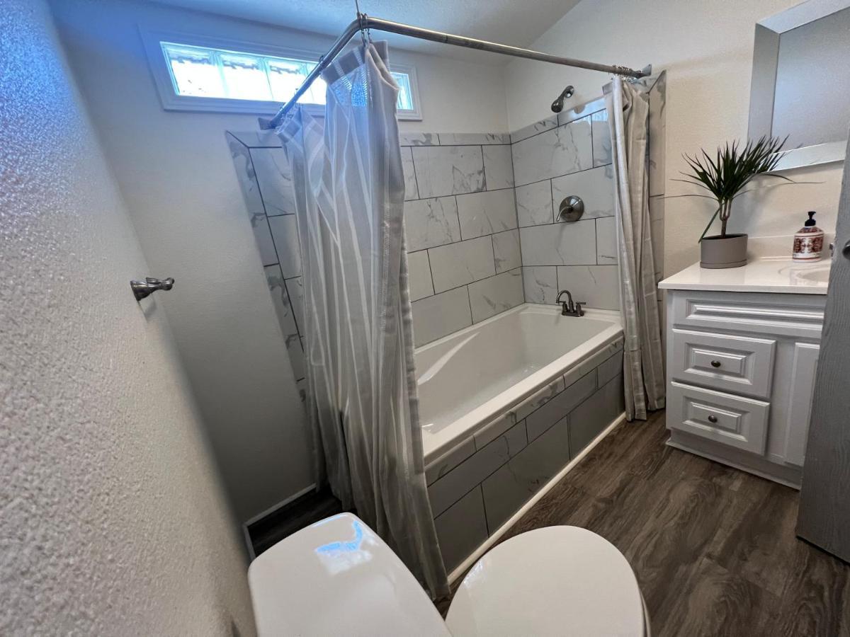 The Sequoia Guesthouse Miramonte Bagian luar foto